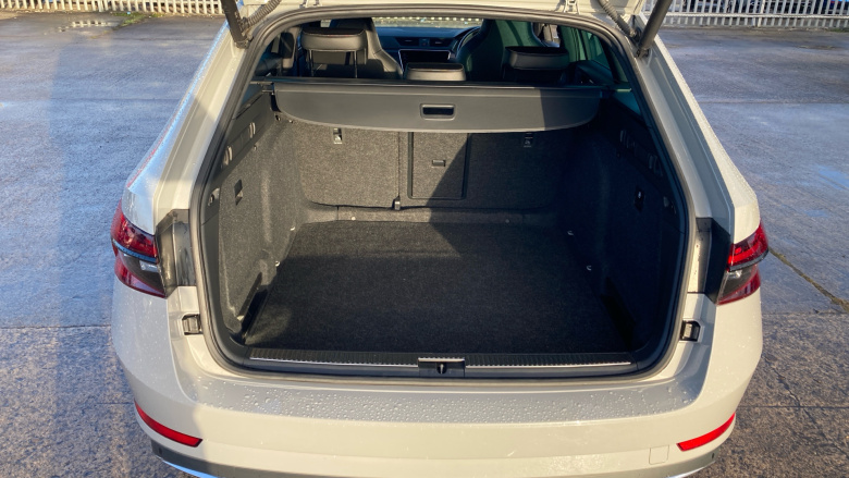 Skoda Superb 2.0 TSI 190 Sport Line Plus 5dr DSG Petrol Estate